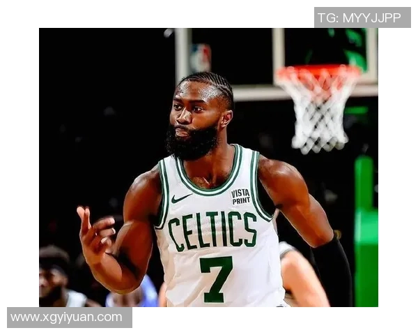 19分惨败！大黑马4连败打回原形：三巨头成笑话，康宁汉姆爆发