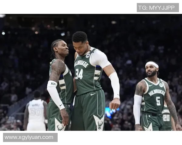 兰德尔28分助森林狼领先雄鹿